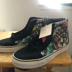 BRAND NEW Disney Vans Alice In Wonderland